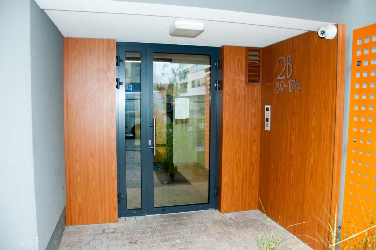 Apartament Cybernetyki Mokotow Warsaw Exterior photo