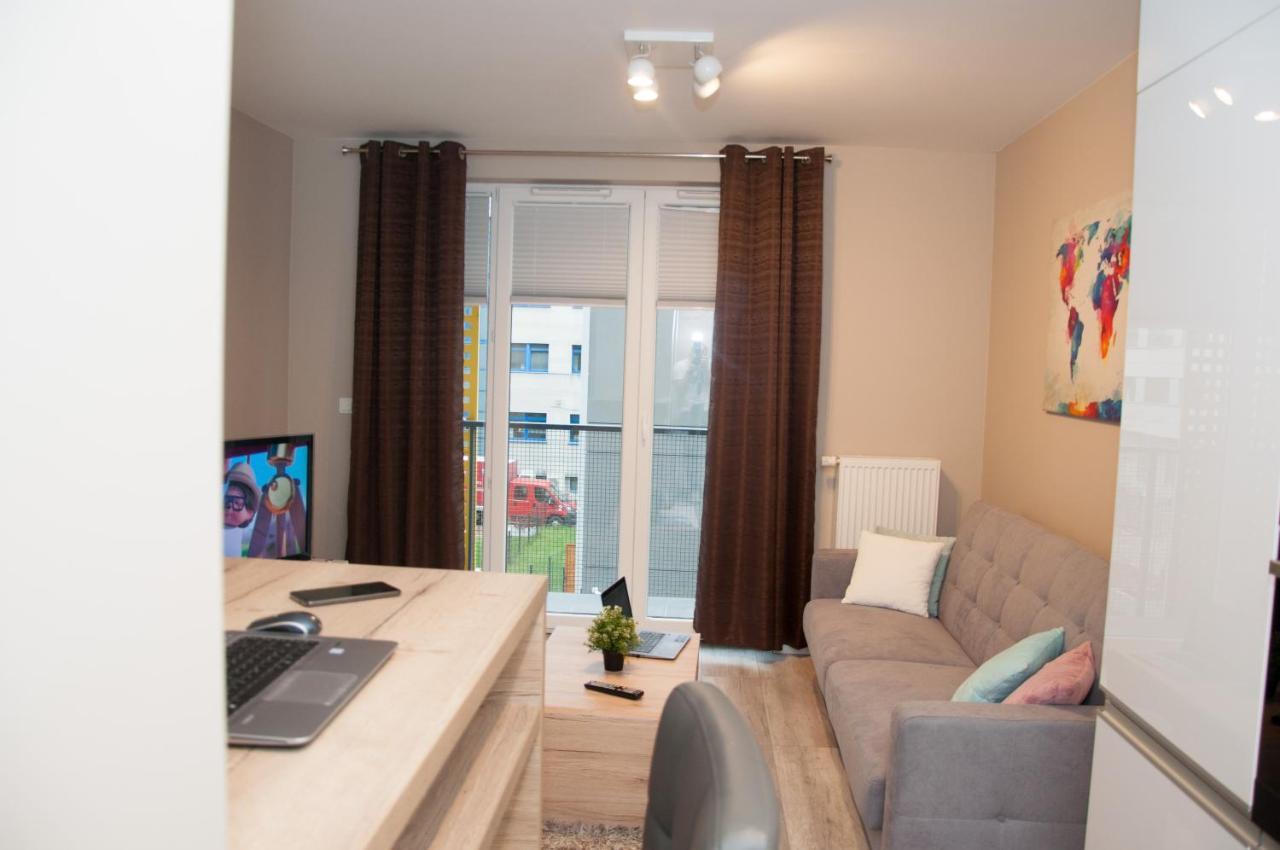 Apartament Cybernetyki Mokotow Warsaw Exterior photo